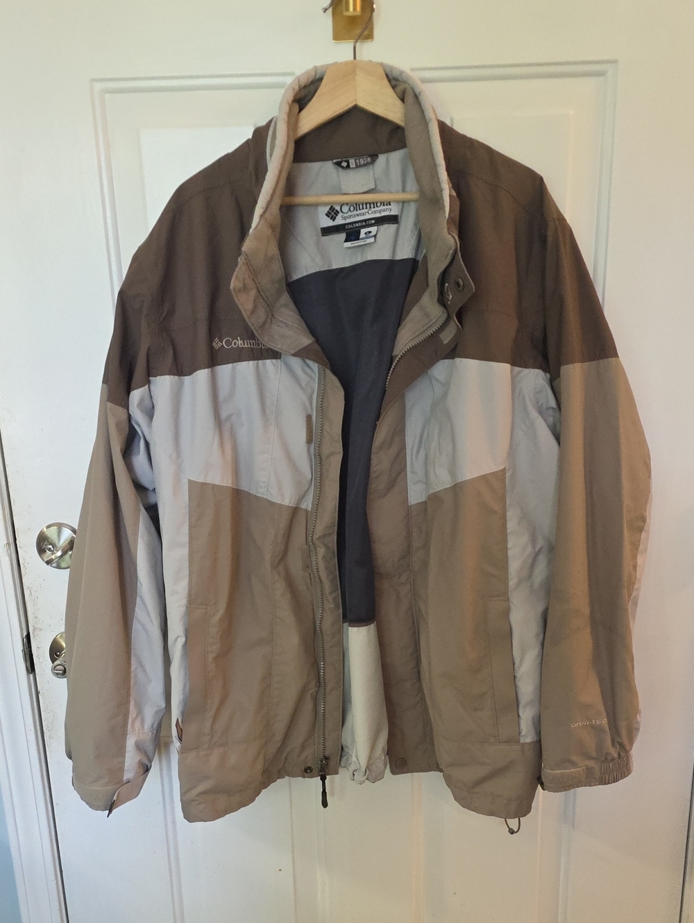 Columbia Men's Brown and Light Gray Colorblock Raincoat